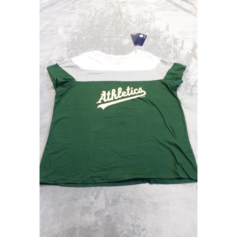 Oakland A's Women's‎ Size 2X Green White Fanatics T Shirt NWT